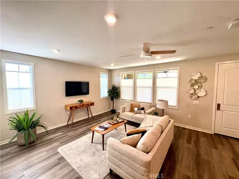 253 Carlow, Irvine, CA 92618