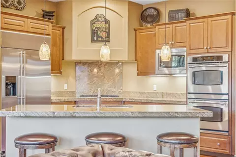 Kitchen - 78494 Blackstone Ct, Bermuda Dunes, CA 92203 photo 3 of 4