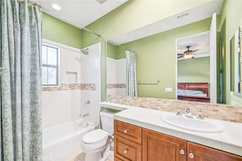 Bath - 78494 Blackstone Ct, Bermuda Dunes, CA 92203 photo 4 of 5