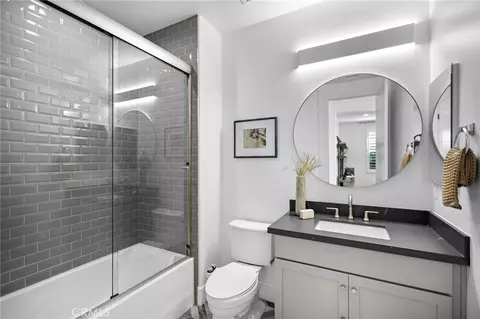 Bath - 51 Fenway, Irvine, CA 92620 photo 8 of 8