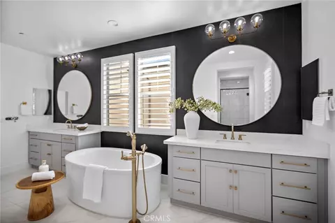 Bath - 51 Fenway, Irvine, CA 92620 photo 5 of 8