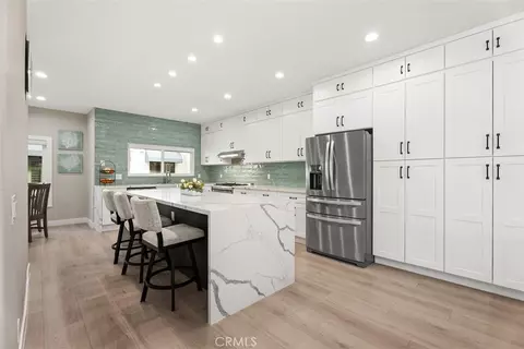 19502 Ranch Ln #112, Huntington Beach, CA 92648