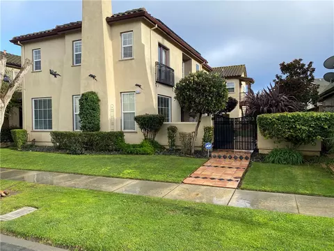 213 Cedar Ave, Greenfield, CA 93927