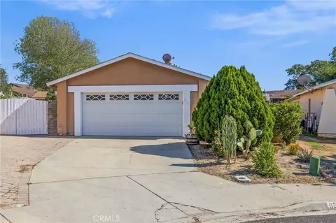 820 Cozy Ct, Fallbrook, CA 92028