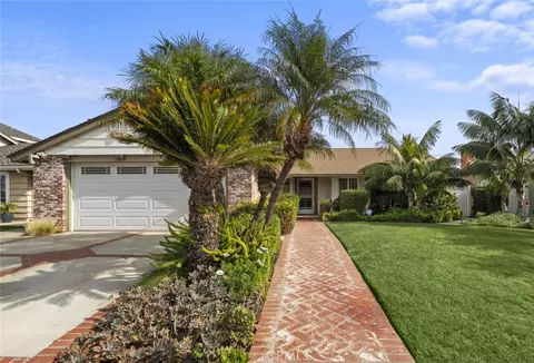 17384 Oak St, Fountain Valley, CA 92708