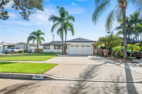1342 W Hill Ave, Fullerton, CA 92833