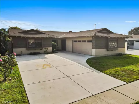 6112 Tyndall, Huntington Beach, CA 92647