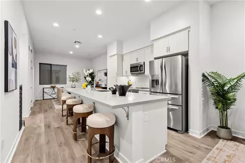 255 Elm, Long Beach, CA 90802