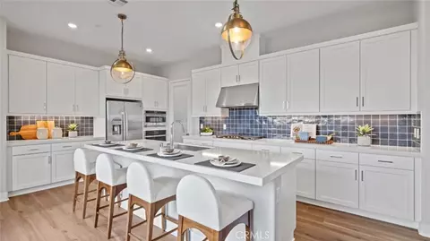 194 Billings, Irvine, CA 92618