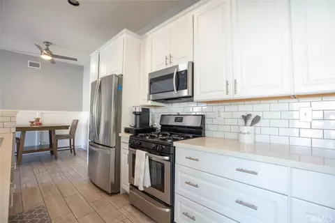 3520 W Sweetbay Ct, Anaheim, CA 92804