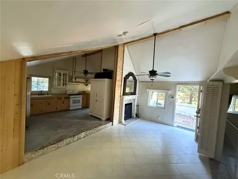 Living - 23489 Lake, Crestline, CA 92325 photo 4 of 4