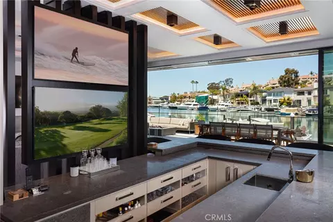 660 Harbor Island Dr, Newport Beach, CA 92660