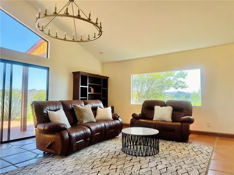 Living - 23192 De Anza, Temecula, CA 92590 photo 4 of 5