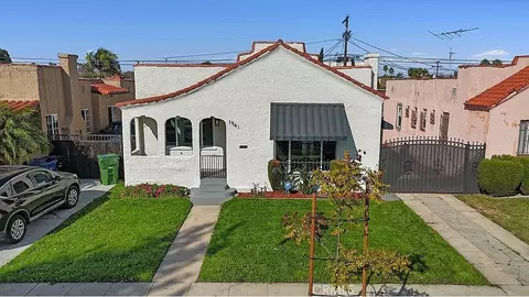 1941 W 68th St, Los Angeles, CA 90047