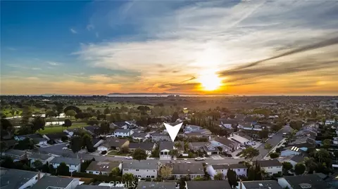 1789 Kinglet Ct, Costa Mesa, CA 92626