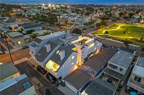 423 18th St, Huntington Beach, CA 92648