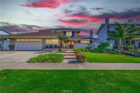 18540 Santa Cruz Cir, Fountain Valley, CA 92708