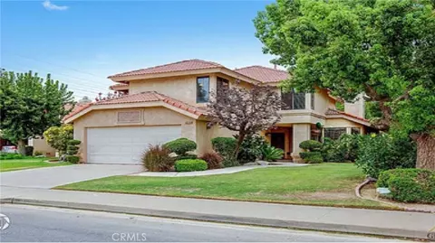 8216 Birmingham St, Bakersfield, CA 93311