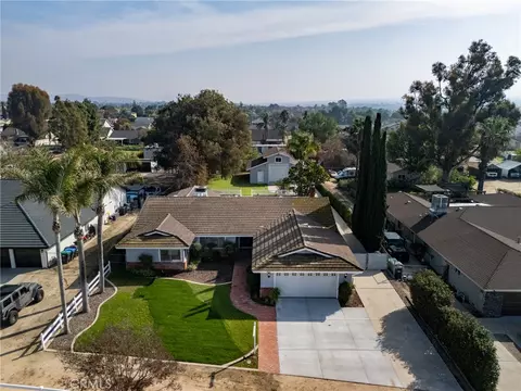 5411 Roundup Rd, Norco, CA 92860