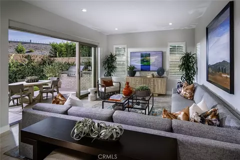 214 Maricopa, Irvine, CA 92618