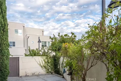 Exterior - 177 Frame, Irvine, CA 92618 photo 7 of 10