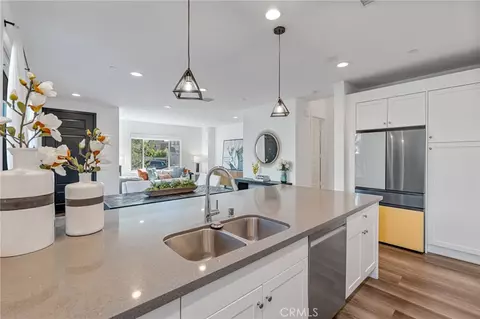 Kitchen - 177 Frame, Irvine, CA 92618 photo 4 of 4