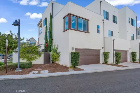 Exterior - 177 Frame, Irvine, CA 92618 photo 4 of 10