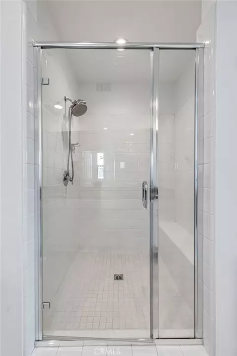 Bath - 177 Frame, Irvine, CA 92618 photo 2 of 4