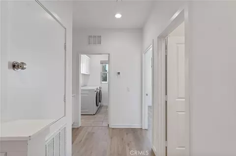 Entry Way - 177 Frame, Irvine, CA 92618 photo 4 of 5