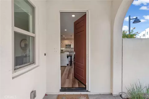 Entry Way - 177 Frame, Irvine, CA 92618 photo 1 of 5