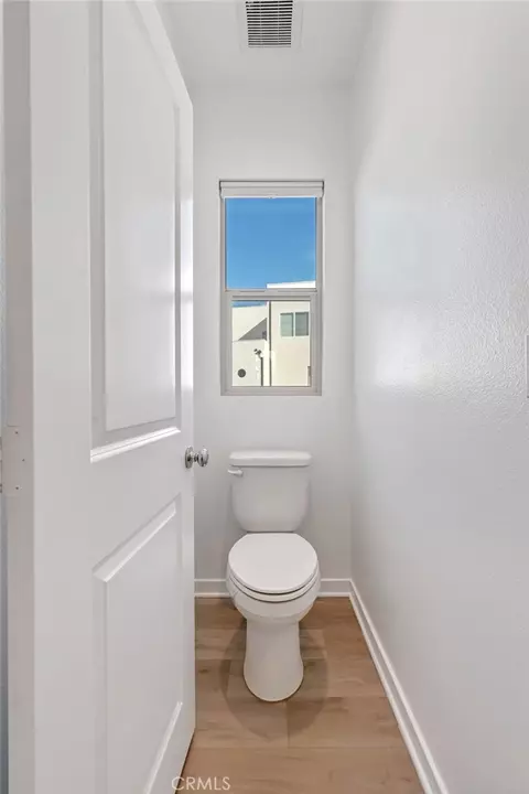Entry Way - 177 Frame, Irvine, CA 92618 photo 3 of 5