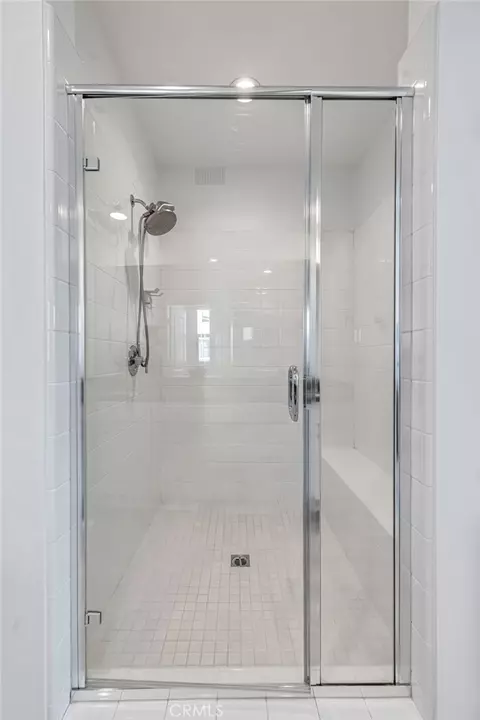 Bath - 177 Frame, Irvine, CA 92618 photo 2 of 4