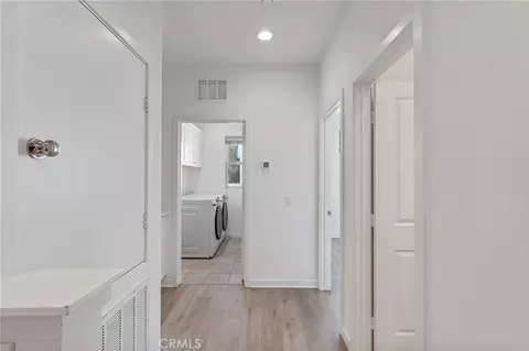Entry Way - 177 Frame, Irvine, CA 92618 photo 3 of 4