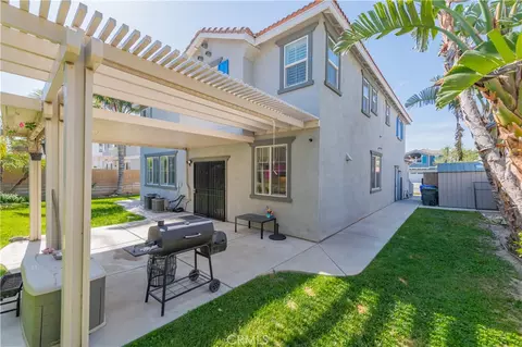 15752 Mimosa Ct, Fontana, CA 92336