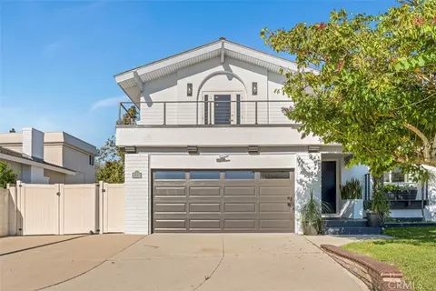 8167 Dartmoor Dr, Huntington Beach, CA 92646
