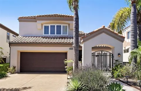 19025 Bayhill Ln, Huntington Beach, CA 92648