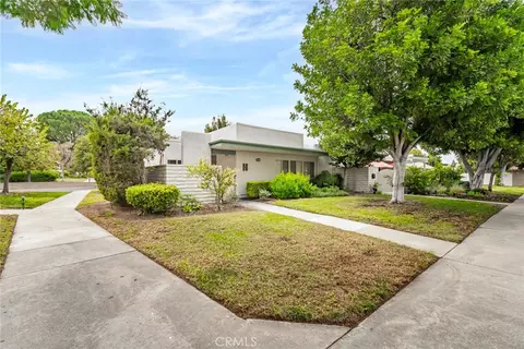2220 E Via Mariposa E #H, Laguna Woods, CA 92637