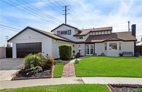 10484 Teal Cir, Fountain Valley, CA 92708