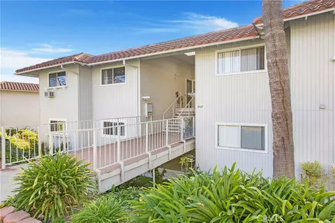 2137 Ronda Granada #A, Laguna Woods, CA 92637