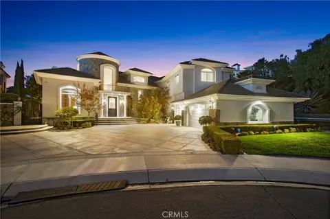 2 Moss Lndg, Laguna Niguel, CA 92677