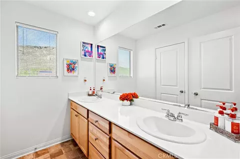 Bath - 8538 Anthony, Riverside, CA 92507 photo 2 of 5
