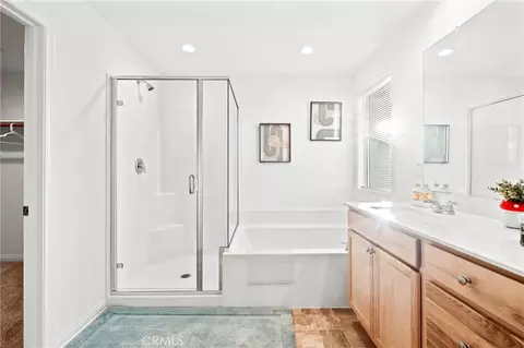 Bath - 8538 Anthony, Riverside, CA 92507 photo 4 of 5