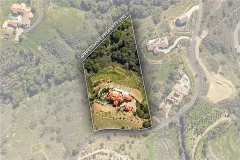 View/Area - 44930 Via Renaissance, Temecula, CA 92590 photo 4 of 9