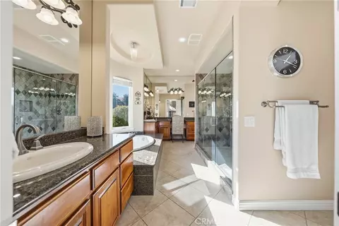 Bath - 44930 Via Renaissance, Temecula, CA 92590 photo 3 of 7