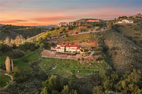 View/Area - 44930 Via Renaissance, Temecula, CA 92590 photo 5 of 6