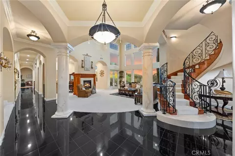 Entry Way - 44930 Via Renaissance, Temecula, CA 92590 photo 2 of 6