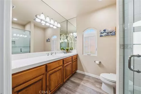 Bath - 44930 Via Renaissance, Temecula, CA 92590 photo 7 of 7
