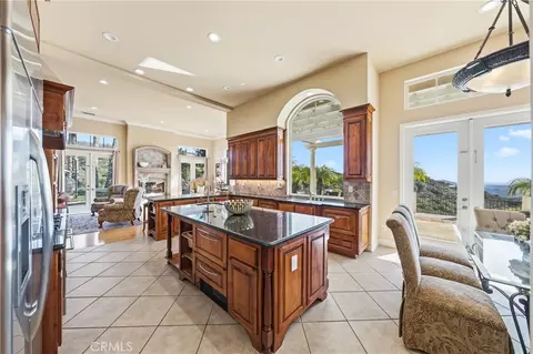 Kitchen - 44930 Via Renaissance, Temecula, CA 92590 photo 2 of 5
