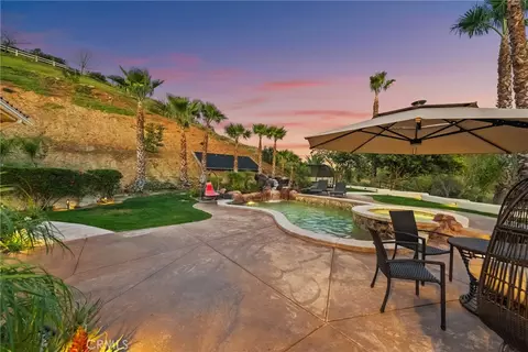 Exterior - 44930 Via Renaissance, Temecula, CA 92590 photo 9 of 10