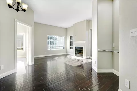 6140 Monterey Rd #406, Los Angeles, CA 90042